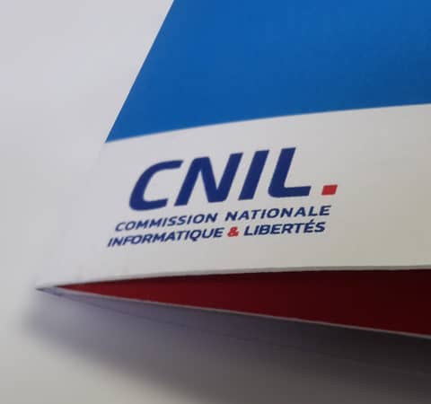 CNIL : Refonte du logo pour améliorer la lisibilité de la baseline et conserver une touche tricolore - Nouvelle ligne graphique pour les éditions - Agence Linéal